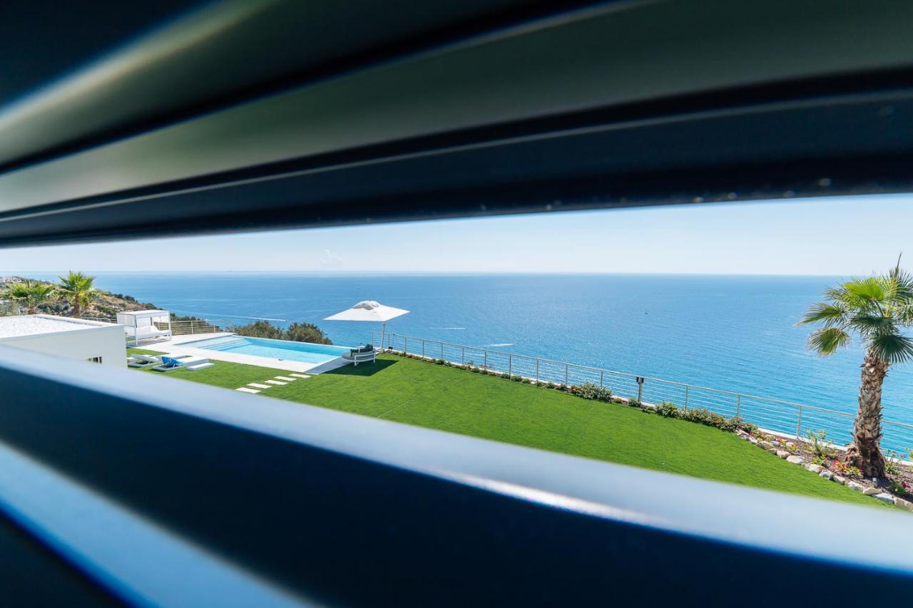 Villa Sabrina Riviera Dei Fiori A Picco Sul Mare Con Piscina Privata ,Wellness & Spa Imperia Buitenkant foto